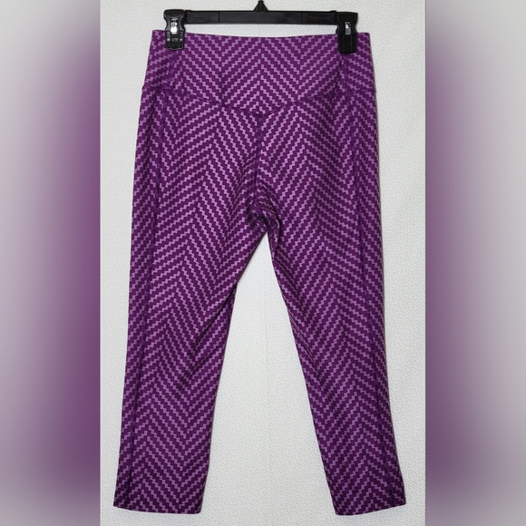 Nike Legend 2.0 Zig Zag Capri Leggings Size Small - Picture 6 of 10